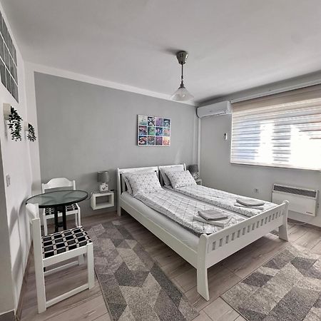 Apheartments Apartment ซาราเยโว ภายนอก รูปภาพ