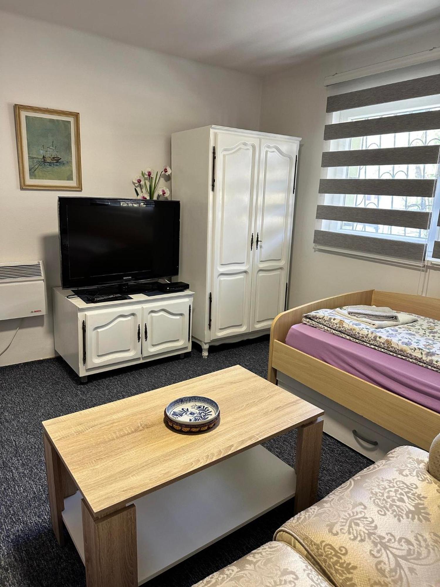 Apheartments Apartment ซาราเยโว ภายนอก รูปภาพ